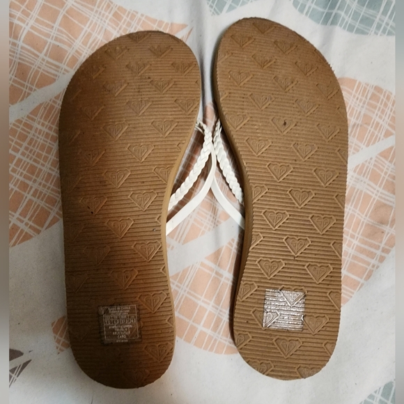 Roxy Thong Sandals (Size 7) - Picture 2 of 2